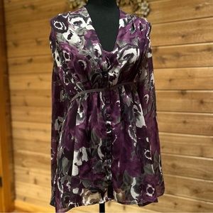 Absolutely gorgeous vintage 90s flowy 2 layer purple top!